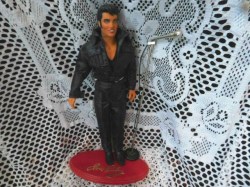 ELVIS RED STAND D